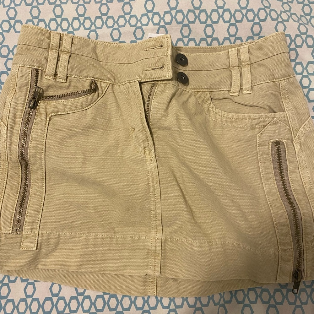 Stylish Tan Mini Skirt with Zipper Details